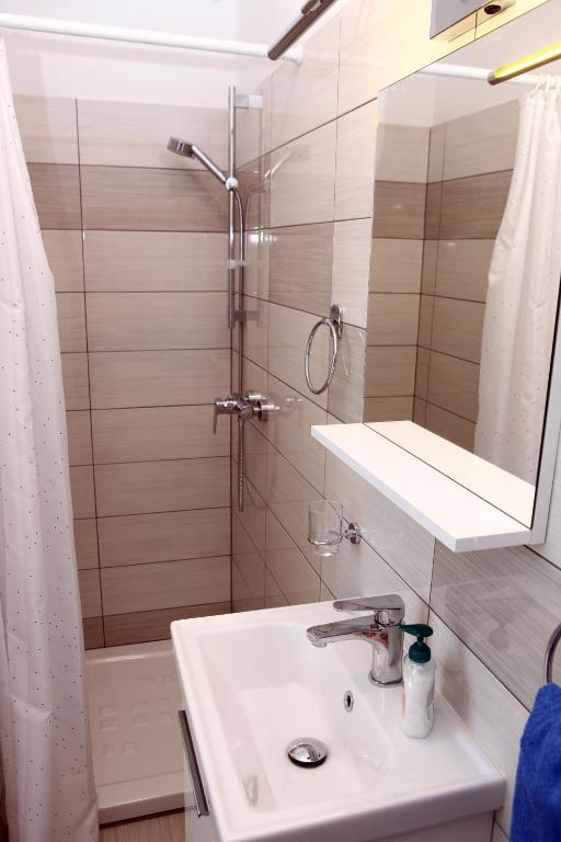 Shower and washbasin